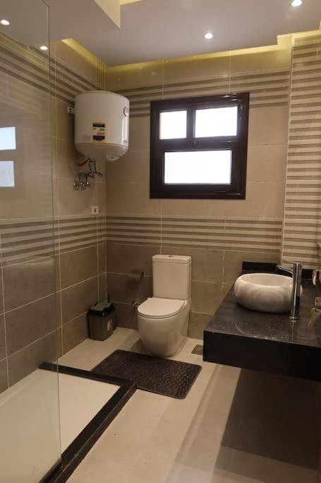 Luxury 2 Bedroom By A1 - 102 Apartment