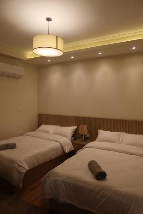 Luxury 2 Bedroom By A1 - 102 *